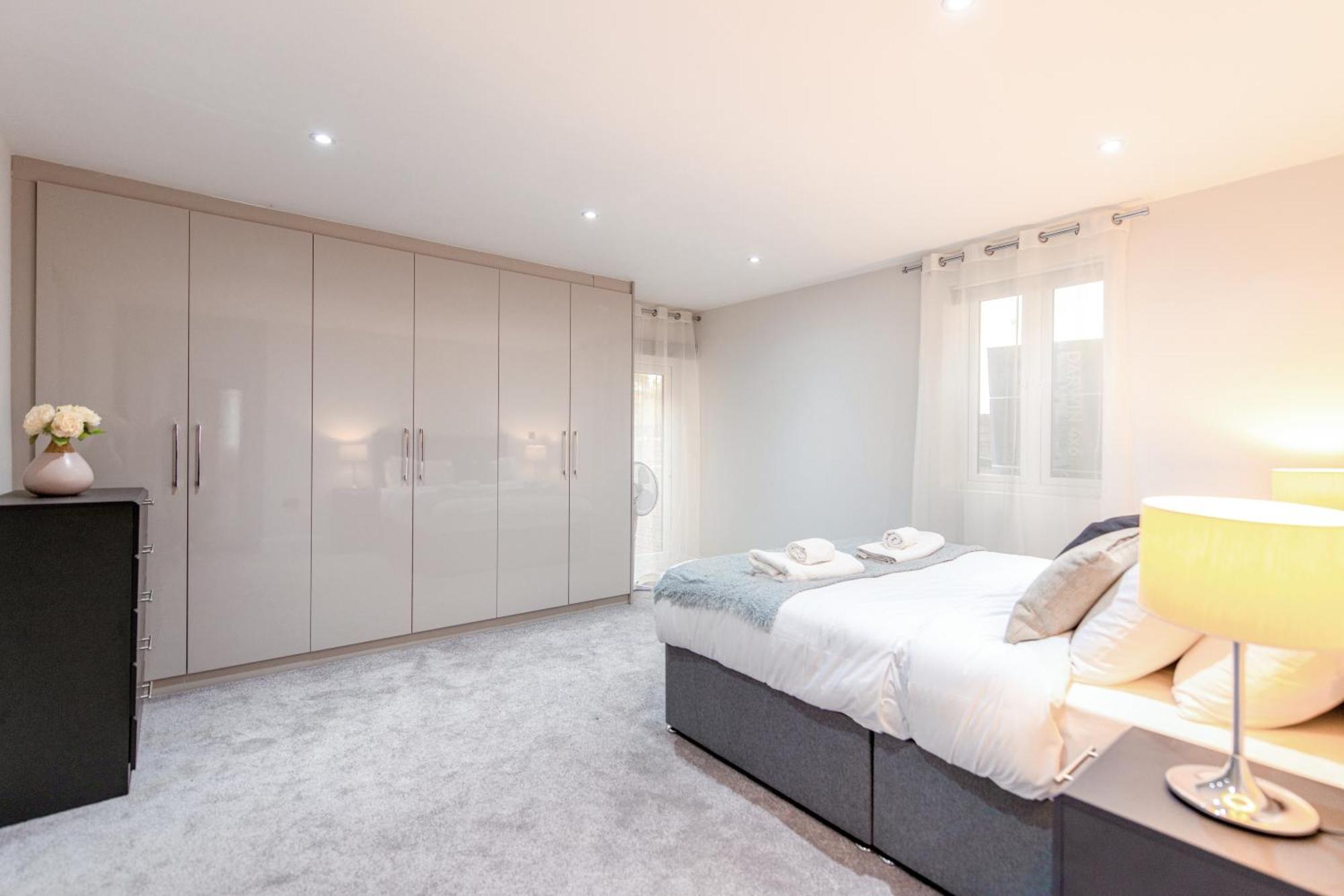Ealing Residency Lejlighedshotel London Eksteriør billede
